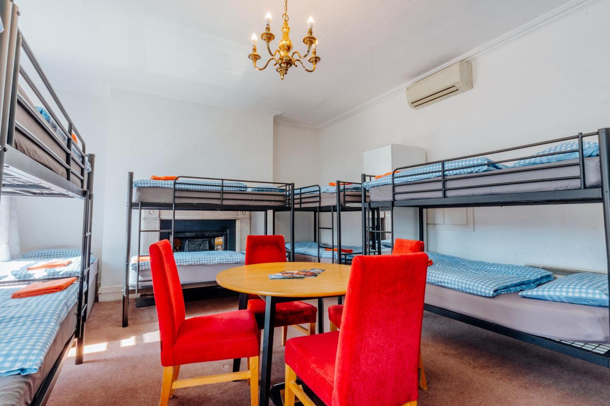 Eden Quay Guesthouse Private Rooms — Photos 1